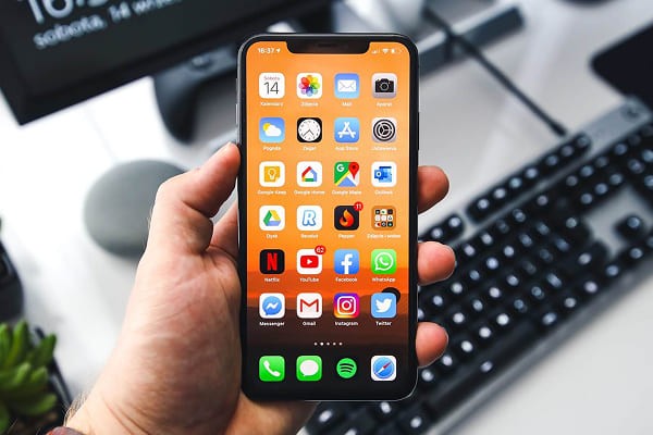 скачать на айфон